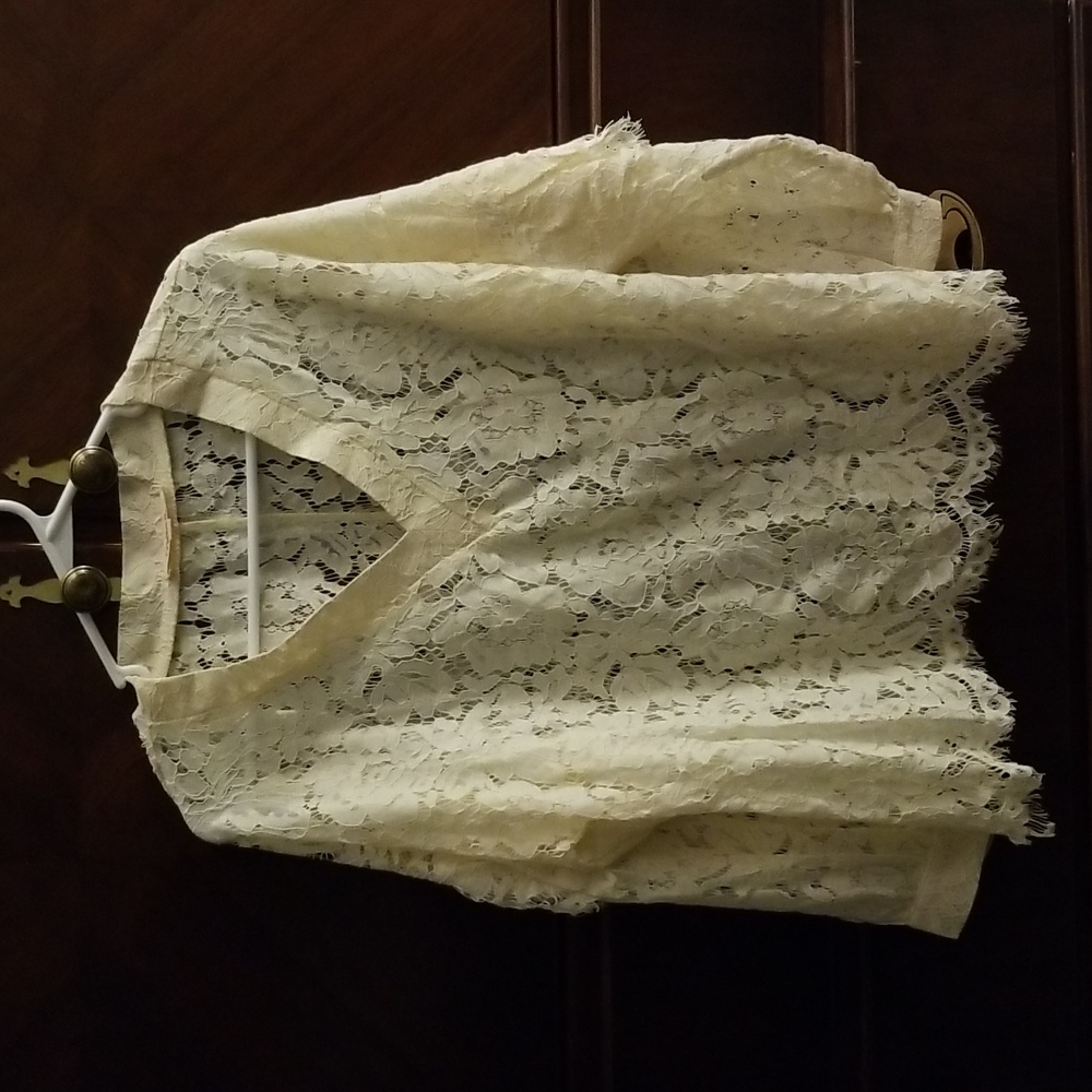 Mazik cream colored top